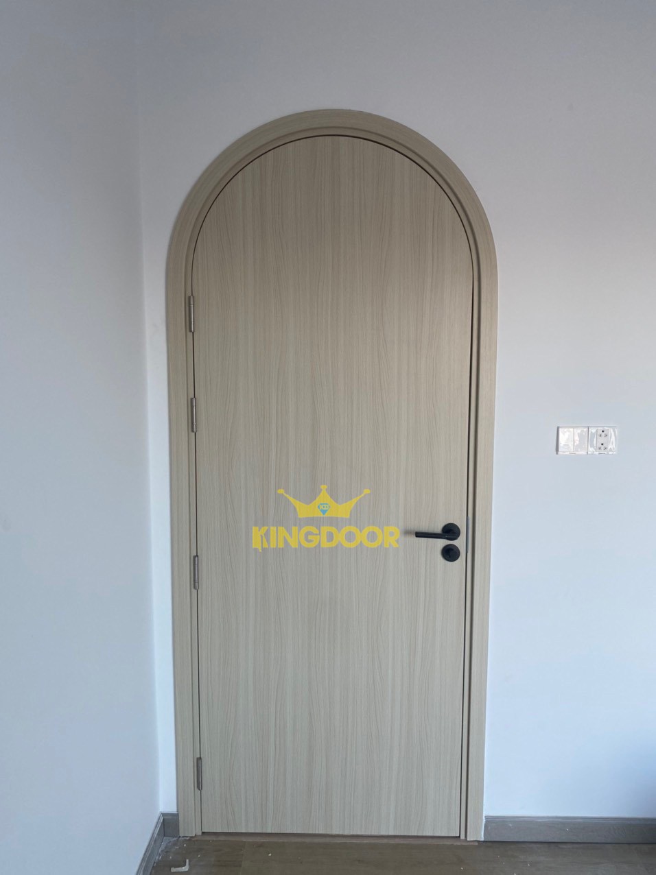 Mẫu Cửa Vòm Nhựa Composite , Cửa Nhựa Gỗ KingDoor